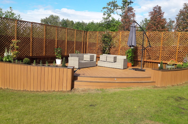 Comments and reviews of Curved Composite Decking