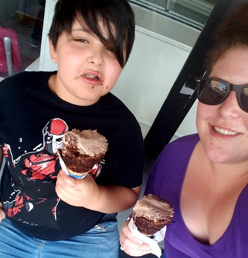 Ice Cream Shop «Carvel», reviews and photos, 1407 W 49th St, Hialeah, FL 33012, USA