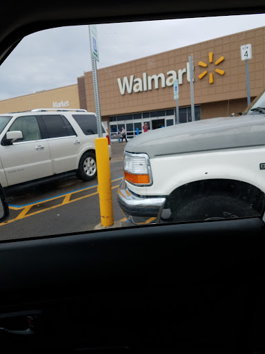 Department Store «Walmart Supercenter», reviews and photos, 200 Floyd Dr, Carrollton, KY 41008, USA