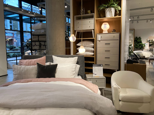 Furniture Store «west elm», reviews and photos, 1 Bellevue Way NE, Bellevue, WA 98004, USA