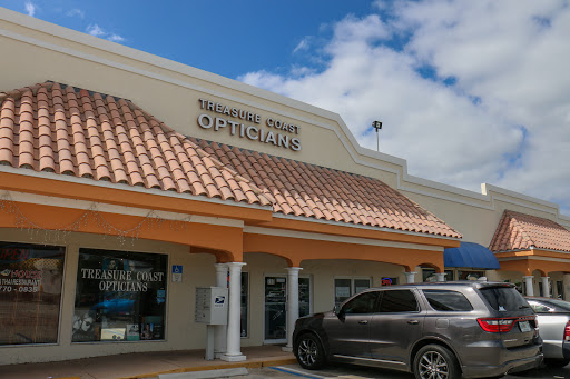 Optician «Treasure Coast Opticians», reviews and photos, 715 17th St, Vero Beach, FL 32960, USA