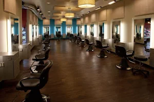 Van Michael Salon image