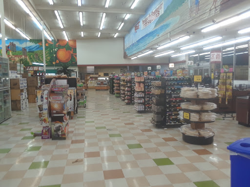 Supermarket «Tresierras Supermarket», reviews and photos, 280 Harvard Blvd, Santa Paula, CA 93060, USA