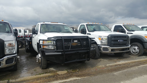 Used Truck Dealer «Stigers Larry Equipment Trailers & Trucks», reviews and photos, 100 Twin Oaks Cir, Frankfort, KY 40601, USA