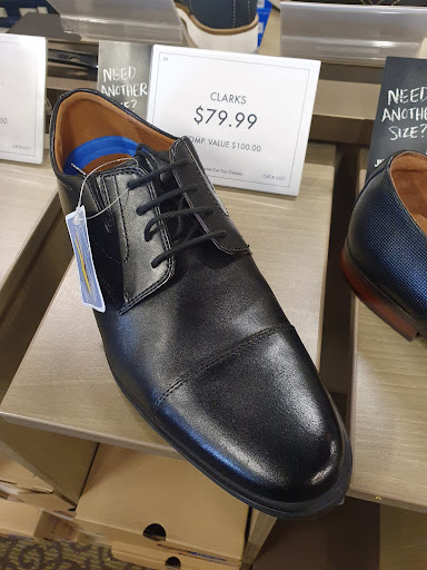 Shoe Store «DSW Designer Shoe Warehouse», reviews and photos, 2831 S Rochester Rd, Rochester Hills, MI 48307, USA