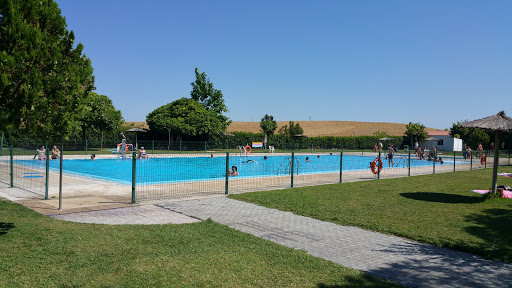Piscina Municipal de Navas del Madroño en Navas del Madroño, Cáceres‎