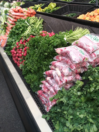 Grocery Store «Fresh Thyme Farmers Market- Troy MI», reviews and photos, 901 E Big Beaver Rd, Troy, MI 48083, USA