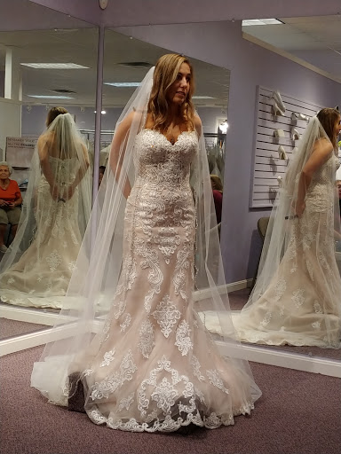 Bridal Shop «Lavender Bridal Salon», reviews and photos, 218 W 3rd St, Dover, OH 44622, USA