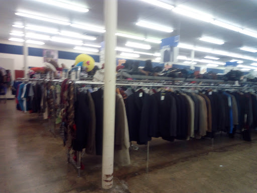 Thrift Store «Goodwill Super Store», reviews and photos, 825 W Pipeline Rd, Hurst, TX 76053, USA