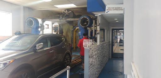 Car Wash «Evanston Car Wash & Detail Center», reviews and photos, 2416 Dempster St, Evanston, IL 60202, USA