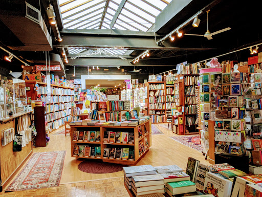 Used Book Store «Loganberry Books», reviews and photos, 13015 Larchmere Blvd, Cleveland, OH 44120, USA