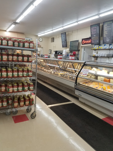 Italian Grocery Store «DeVitis Fine Italian Foods», reviews and photos, 560 E Tallmadge Ave, Akron, OH 44310, USA
