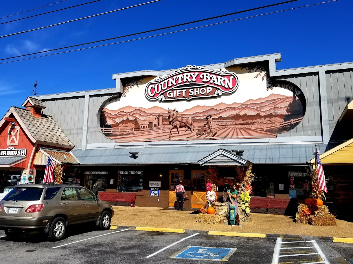 Country Barn Gift Shop & Photo Park