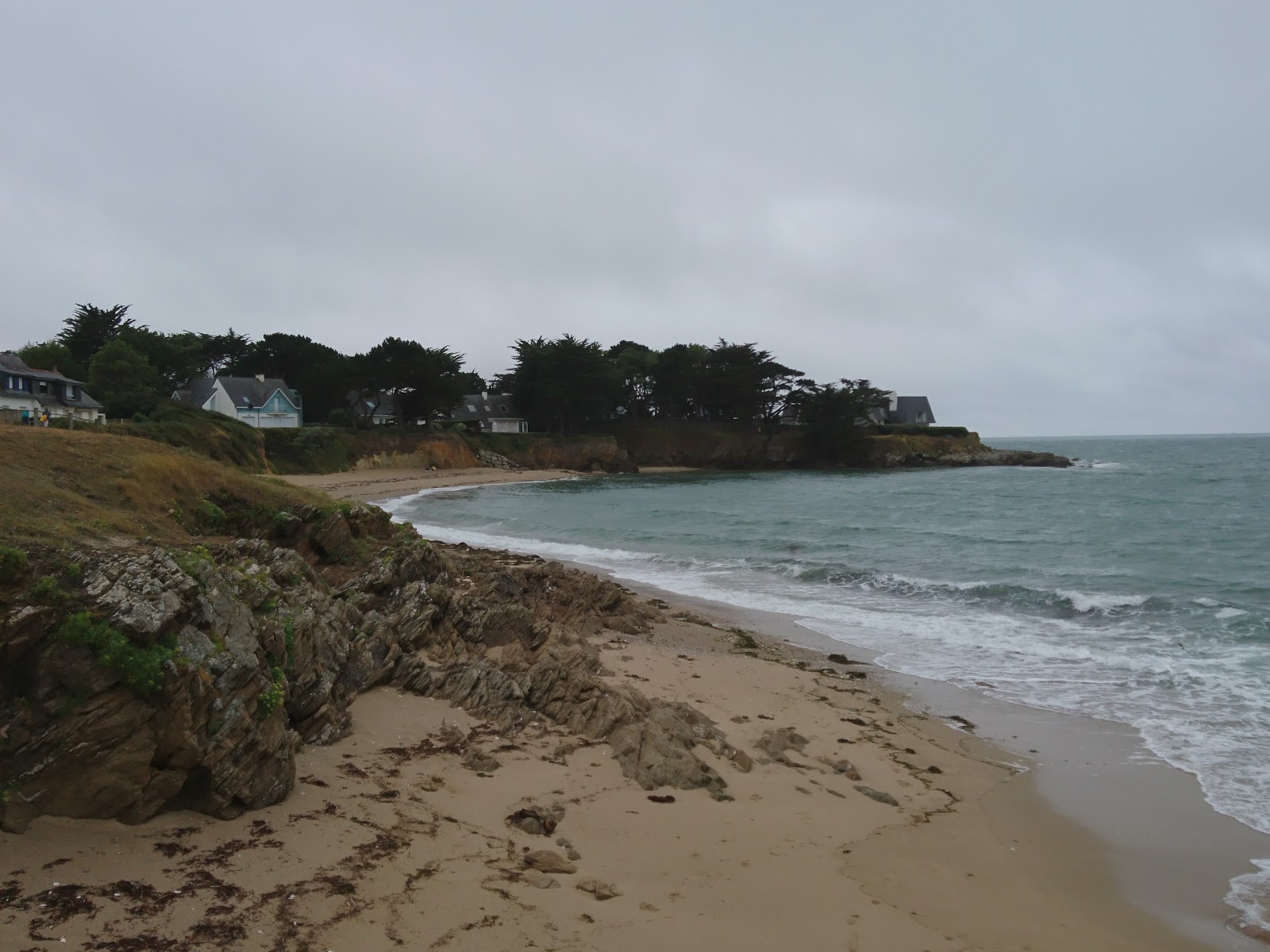 Φωτογραφία του Plage du Moulin με φωτεινή άμμος επιφάνεια