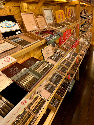 Tobacco Shop «Hogshead Cigar Lounge», reviews and photos, 9849 Jefferson Davis Hwy #106, Fredericksburg, VA 22407, USA