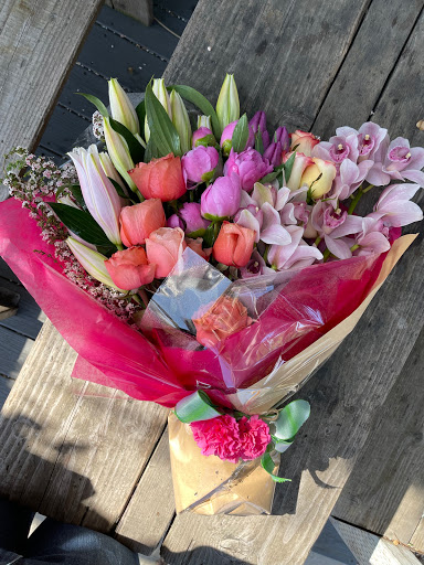 Florist «Enchanted Florist», reviews and photos, 11102 Los Alamitos Blvd, Los Alamitos, CA 90720, USA