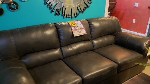 Furniture Store «Hollywood Rooms Furniture», reviews and photos, 18330 SW Tualatin Valley Hwy, Beaverton, OR 97006, USA