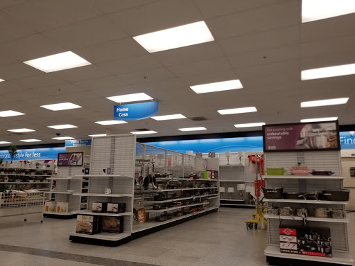 Clothing Store «Ross Dress for Less», reviews and photos, 1388 E Main St, Woodland, CA 95776, USA