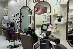 Fine Look Beauty Salon image