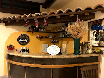 GIGLIO ROSSO Ristorante-Pizzeria-Bar-Enoteca Via S.Giorgio snc Fraz, 64042 Ornano Grande TE, Italia