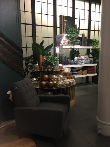 Furniture Store «west elm», reviews and photos, 112 W 18th St, New York, NY 10011, USA