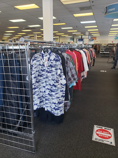 Thrift Store «Goodwill Retail Store & Donation Center», reviews and photos, 2495 Crain Hwy, Waldorf, MD 20601, USA