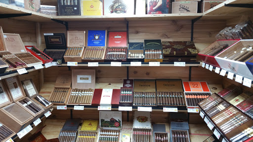 Tobacco Shop «Smoker Friendly Tobacco & Vape #28», reviews and photos, 7640 S Meridian St, Indianapolis, IN 46217, USA