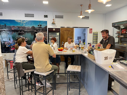 Delnorte Taberna - C. Las Lanchas, 23, 10480 Madrigal de la Vera, Cáceres, Spain