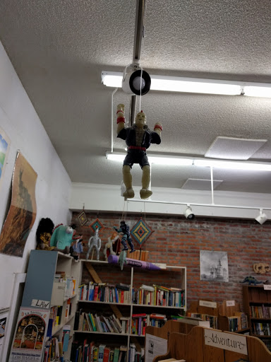 Used Book Store «Booklegger», reviews and photos, 402 2nd St, Eureka, CA 95501, USA