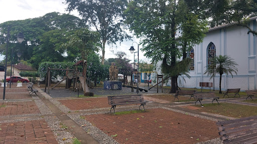 Logo da empresa - Praça Antônio Naldi