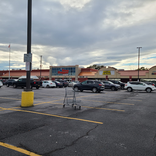 Discount Store «Dollar General», reviews and photos, 1 Price Chopper Plaza, Mechanicville, NY 12118, USA