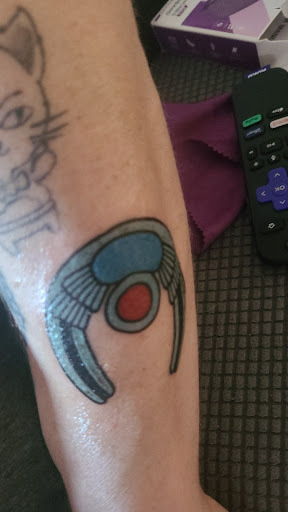 Tattoo Shop «Paper City Tattoo», reviews and photos, 1735 Northampton St, Holyoke, MA 01040, USA