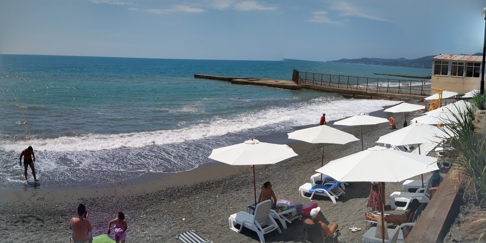 Svetlyachok beach'in fotoğrafı ve yerleşim