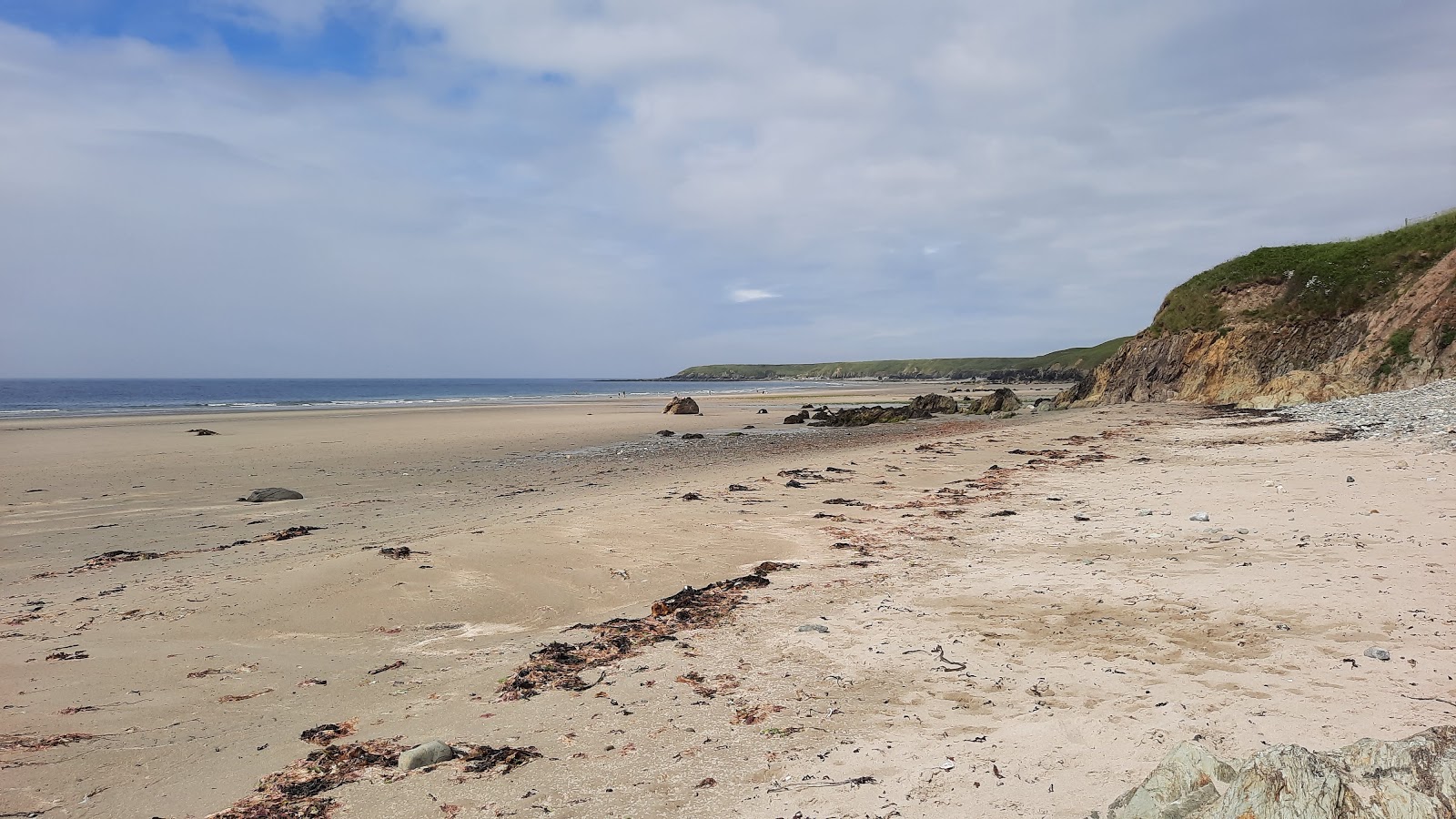 Traeth Penllech的照片 带有宽敞的海岸