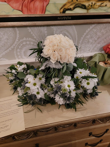 Florist «Petal Street Flower Company», reviews and photos, 2319 Bridge Ave, Point Pleasant, NJ 08742, USA