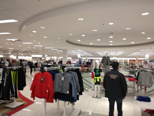 Shopping Mall «Town Center Plaza», reviews and photos, 5000 W 119th St, Leawood, KS 66209, USA