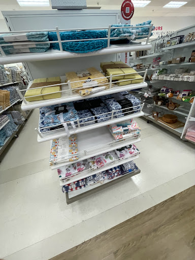 Department Store «Marshalls», reviews and photos, 333 N Main St, West Hartford, CT 06117, USA