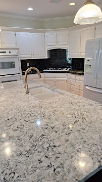 Shine Gurus - Photo 9 - Car repair in , Topeka