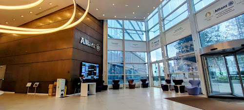 Centre d'affaires Tour Allianz one Puteaux