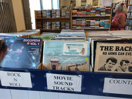 Thrift Store «Hinds Hospice Thrift Store», reviews and photos, 115 Shaw Ave, Clovis, CA 93612, USA