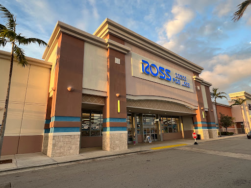 Clothing Store «Ross Dress for Less», reviews and photos, 2525 NE 10th Ct, Homestead, FL 33033, USA