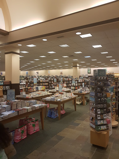 Book Store «Barnes & Noble», reviews and photos, 1076 Post Rd E, Westport, CT 06880, USA