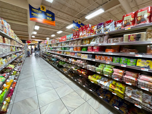 Asian Grocery Store «Pacific Ocean Marketplace - Denver», reviews and photos, 2200 W Alameda Ave, Denver, CO 80223, USA