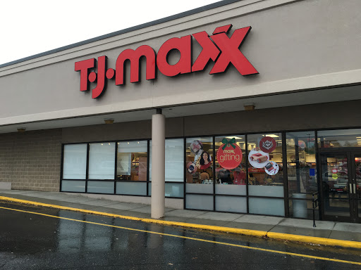 T.J. Maxx, 100 Watertower Pl, Leominster, MA 01453, USA, 
