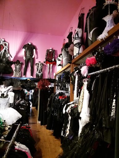 Gothic clothing stores Amsterdam
