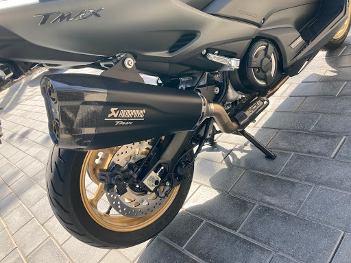 BYSF - Tmax rental Dubai (Motorcycles rental)