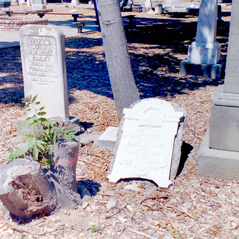 Centerville Pioneer Cemetery