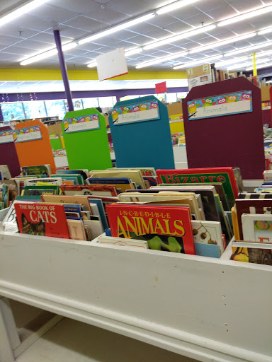 Used Book Store «Used Book Superstore», reviews and photos, 256 Cambridge St, Burlington, MA 01803, USA