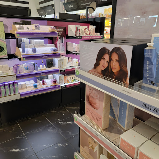 Cosmetics Store «Sephora», reviews and photos, 200 West Market, Bloomington, MN 55425, USA