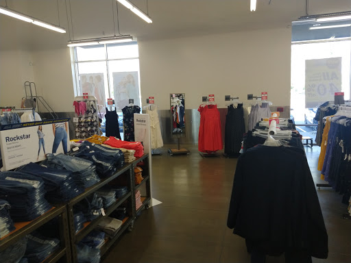 Clothing Store «Old Navy», reviews and photos, 1201 Barbara Jordan Blvd, Austin, TX 78723, USA